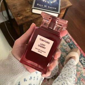Tom Ford Lost Cherry Red Perfume